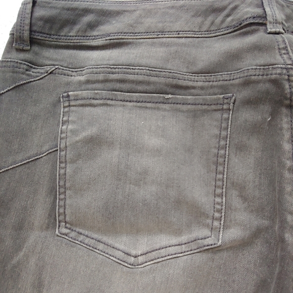 NWOT Plus Size Melissa McCarthy Seven7 Gravel Stretch Pencil Jeans - Size 24W - Picture 10 of 10